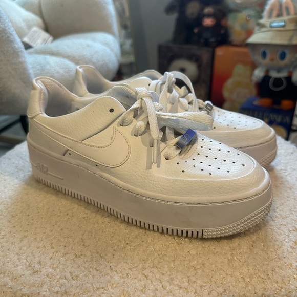 Nike Shoes - Nike Air Force 1 Sage Low size 5